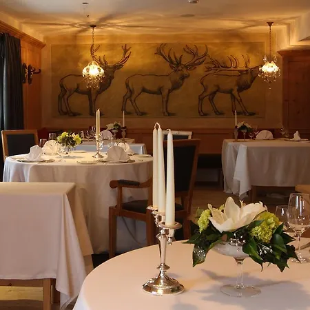 Rosa Alpina & Hotell