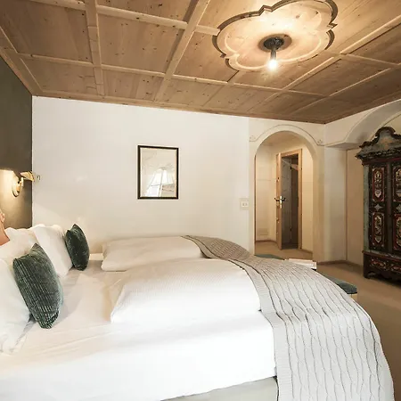 Rosa Alpina & Hotell 5*