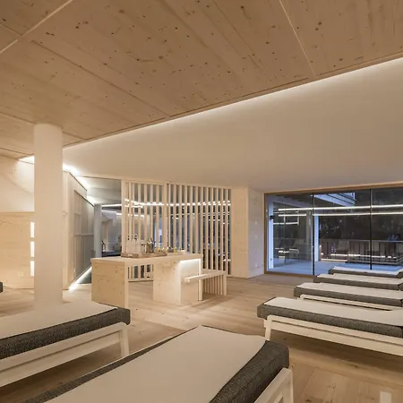 Hotell Rosa Alpina & 5*